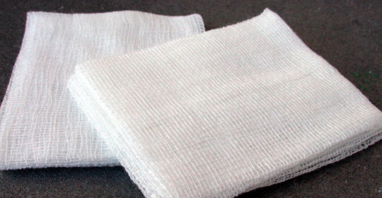 Gasa limpieza herida bebe / Hospital El Pilar