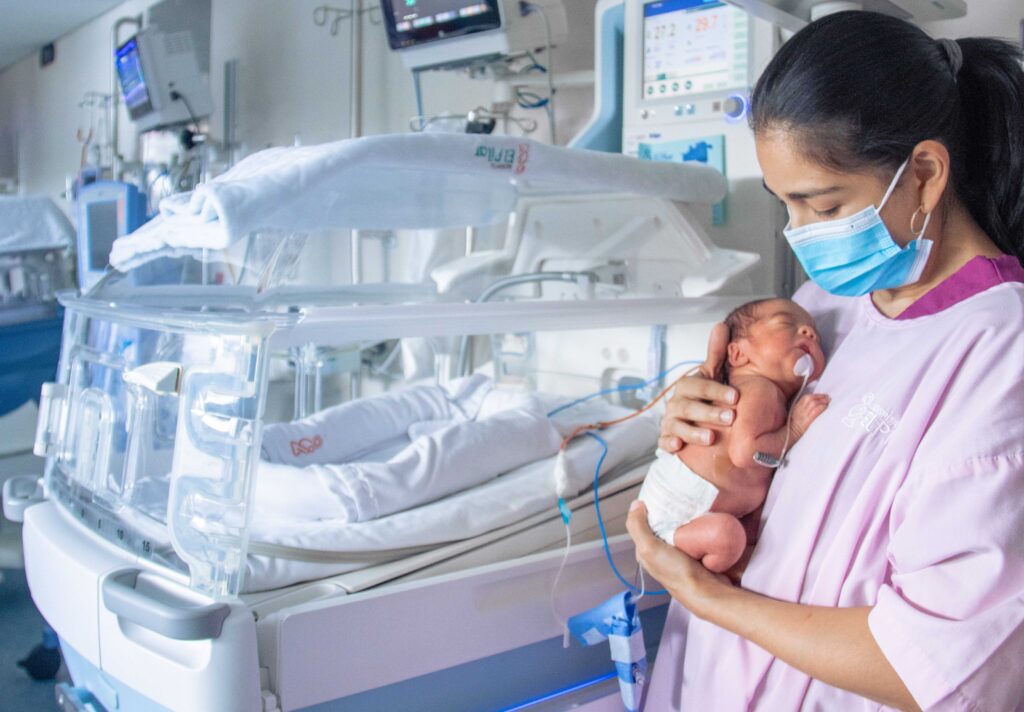 Bebé UCIN / Hospital El Pilar
